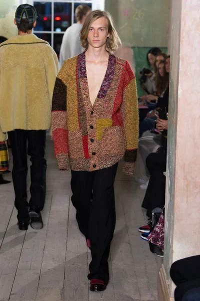 Look 42